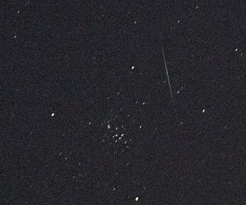 Meteor und Sternhaufen M44