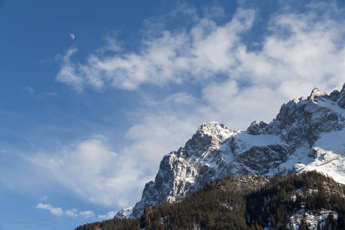 part of the Wetterstein with moon