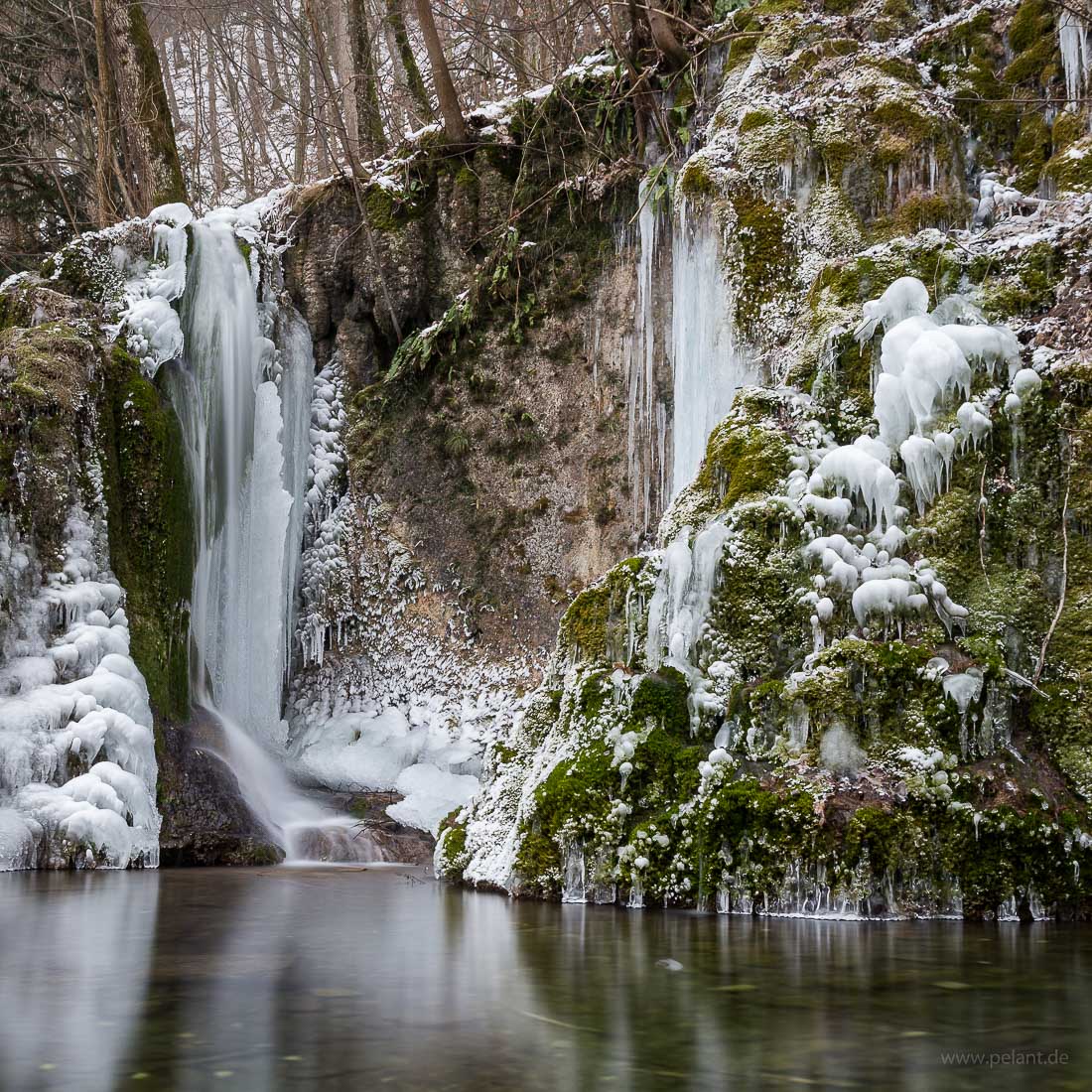 frozen Gterstein waterfall