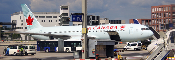 C-GEOQ - Air Canada Boeing 767-300