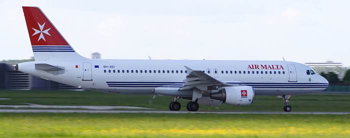 9H-AEI - Air Malta Airbus A320