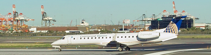 N13132 - ExpressJet Embraer ERJ 145 Amazon