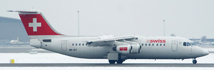 HB-IXT - Swiss European Air Lines Avro RJ100