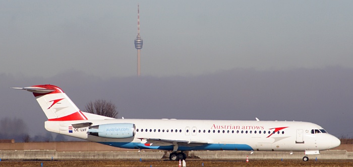 OE-LVF - Austrian arrows Fokker 100