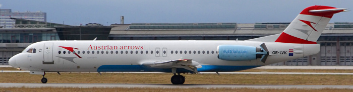 OE-LVK - Austrian arrows Fokker 100