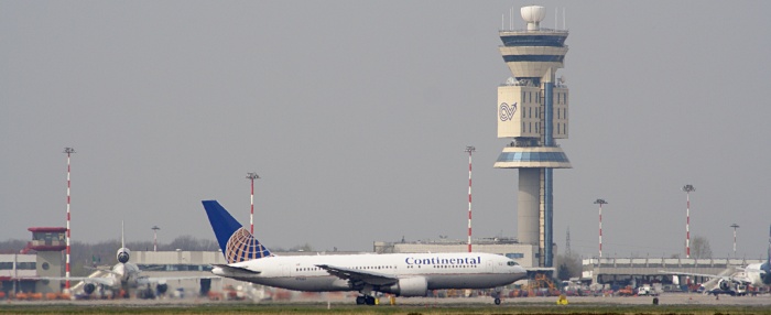 N76153 - Continental Boeing 767-200