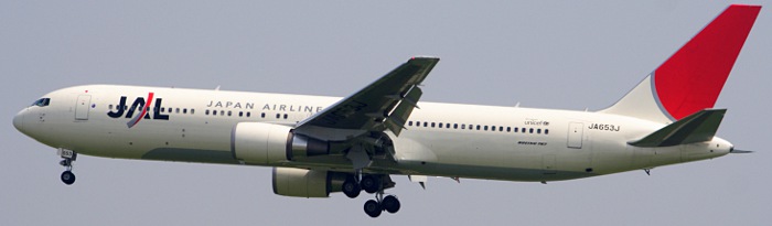 JA653J - JAL Boeing 767-300