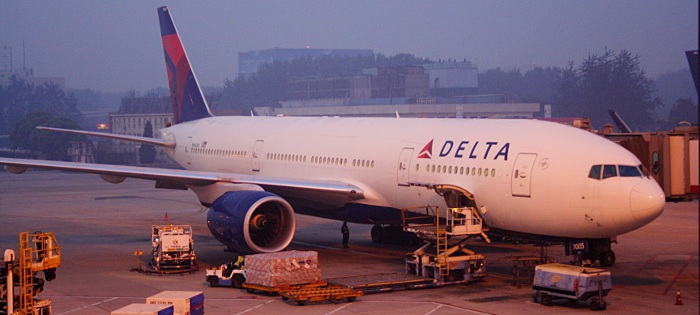 N864DA - Delta Boeing 777-200