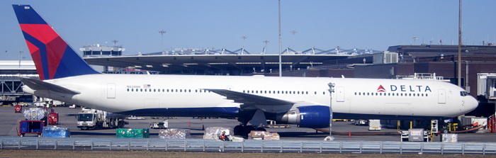 N828MH - Delta Boeing 767-400