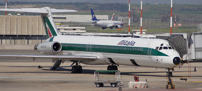 I-DANW - Alitalia McDonnell Douglas MD-82