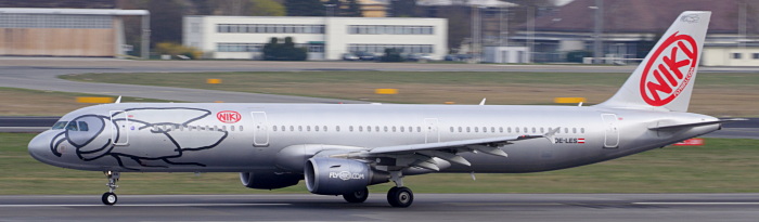 OE-LES - NIKI Airbus A321