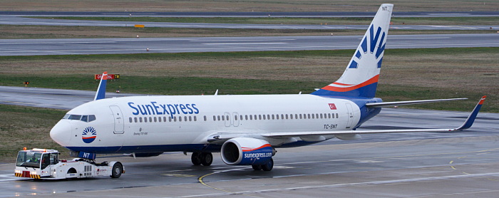 TC-SNT - SunExpress Boeing 737-800