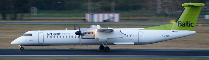 YL-BAI - airBaltic Dash 8Q-400