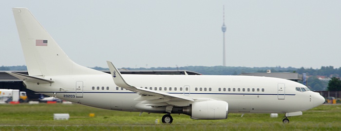 02-0203 - USAF, -Army etc. Boeing 737-700