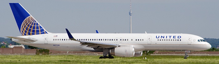 N17128 - United Boeing 757-200