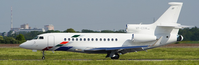 VP-CSW - Volkswagen Air Service Dassault Falcon (3)