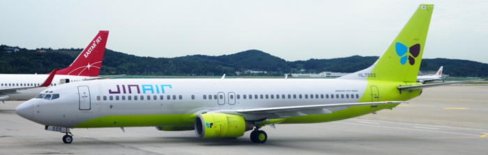 HL7555 - Jin Air Boeing 737-800