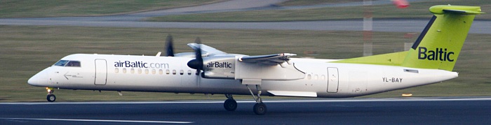 YL-BAY - airBaltic Dash 8Q-400