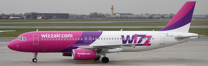 HA-LPT - Wizz Air Airbus A320