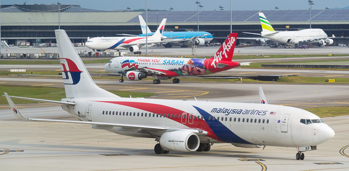 9M-MXF - Malaysia Airlines Boeing 737-800