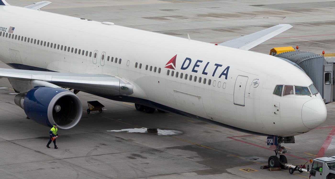 N178DZ - Delta Boeing 767-300