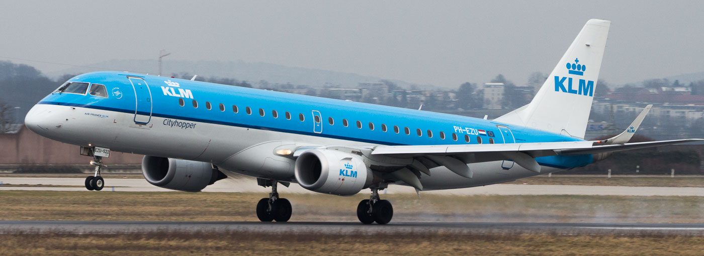 PH-EZU - KLM cityhopper Embraer 190