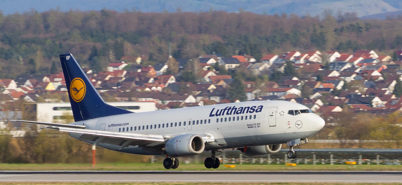 D-ABEF - Lufthansa Boeing 737-300