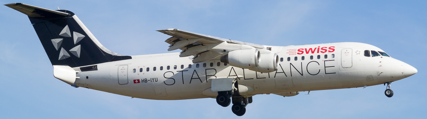 HB-IYU - Swiss European Air Lines Avro RJ100