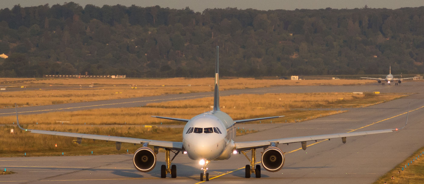 D-AIAE - Condor Airbus A321