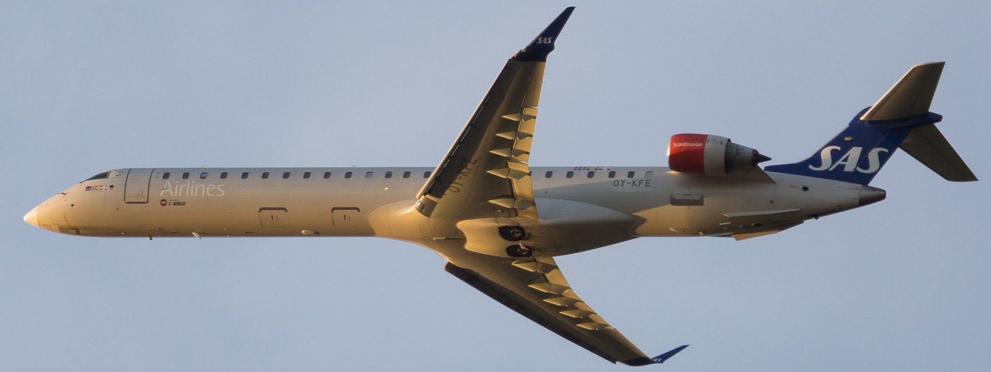 OY-KFE - SAS Bombardier CRJ900