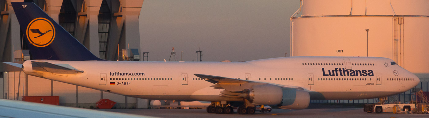 D-ABYF - Lufthansa Boeing 747-8 Intercontinental