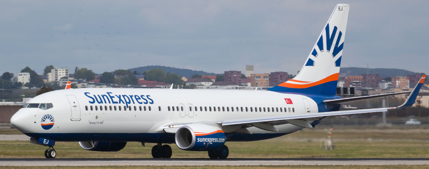 TC-SEJ - SunExpress Boeing 737-800