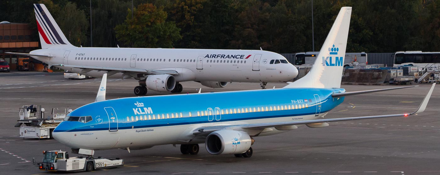 PH-BXY - KLM Boeing 737-800