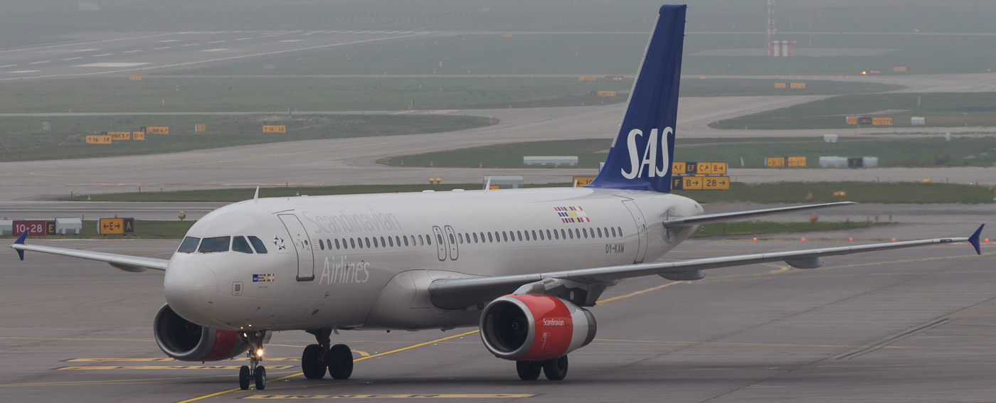 OY-KAW - SAS Airbus A320