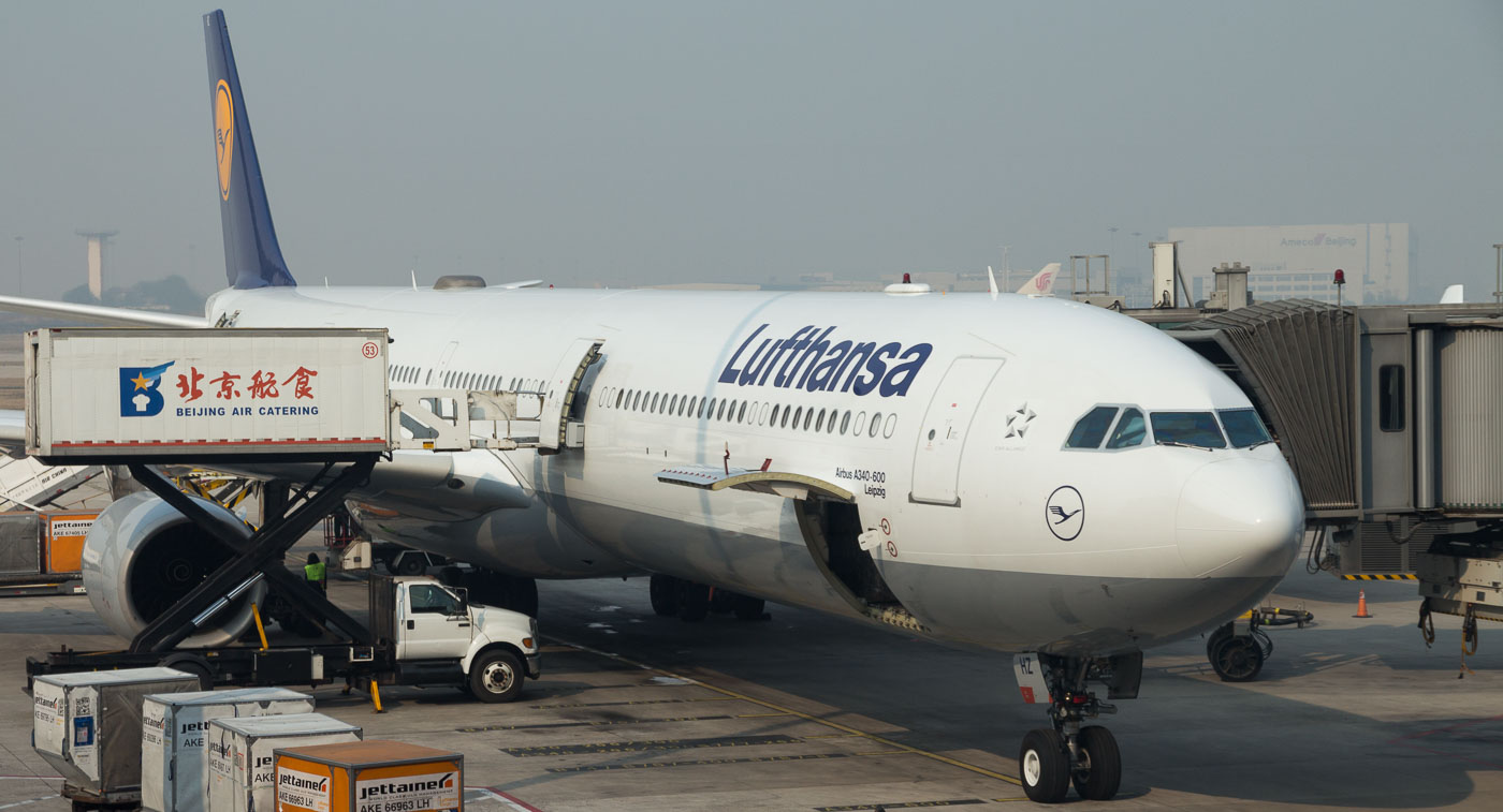 D-AIHZ - Lufthansa Airbus A340-600