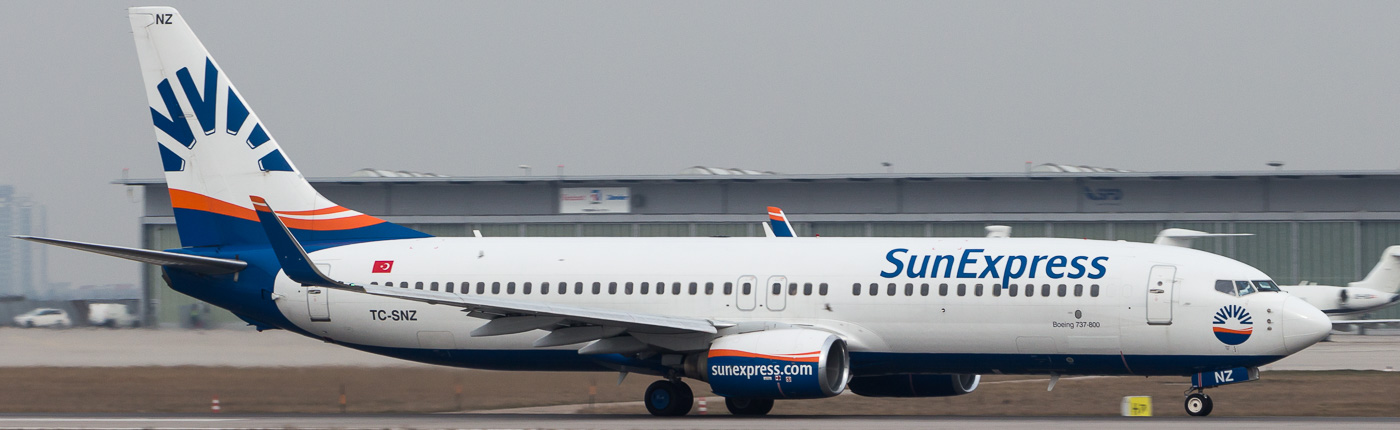 TC-SNZ - SunExpress Boeing 737-800