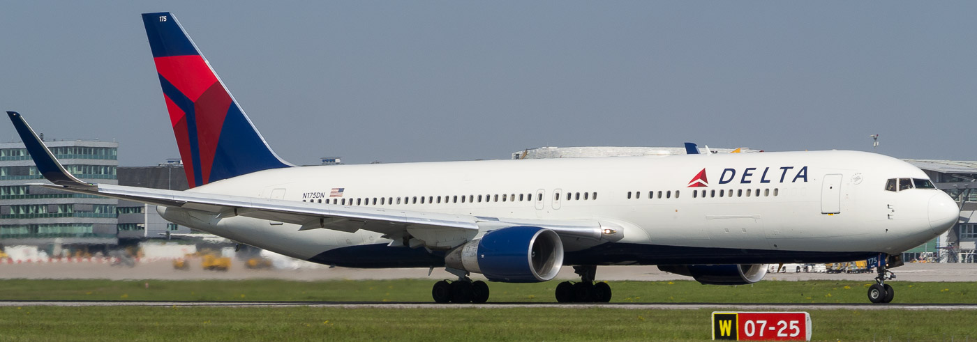 N175DN - Delta Boeing 767-300