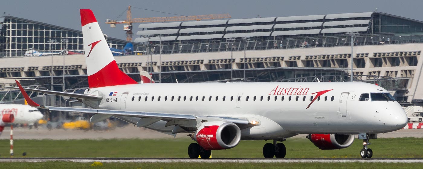 OE-LWA - Austrian Airlines Embraer 195