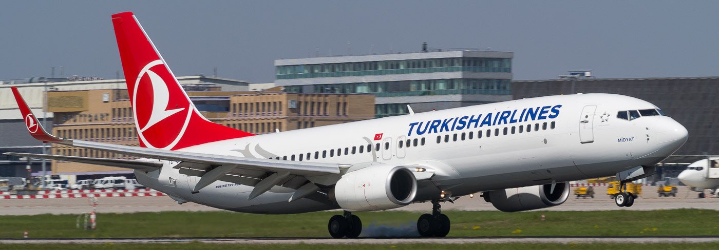 TC-JGZ - Turkish Airlines Boeing 737-800