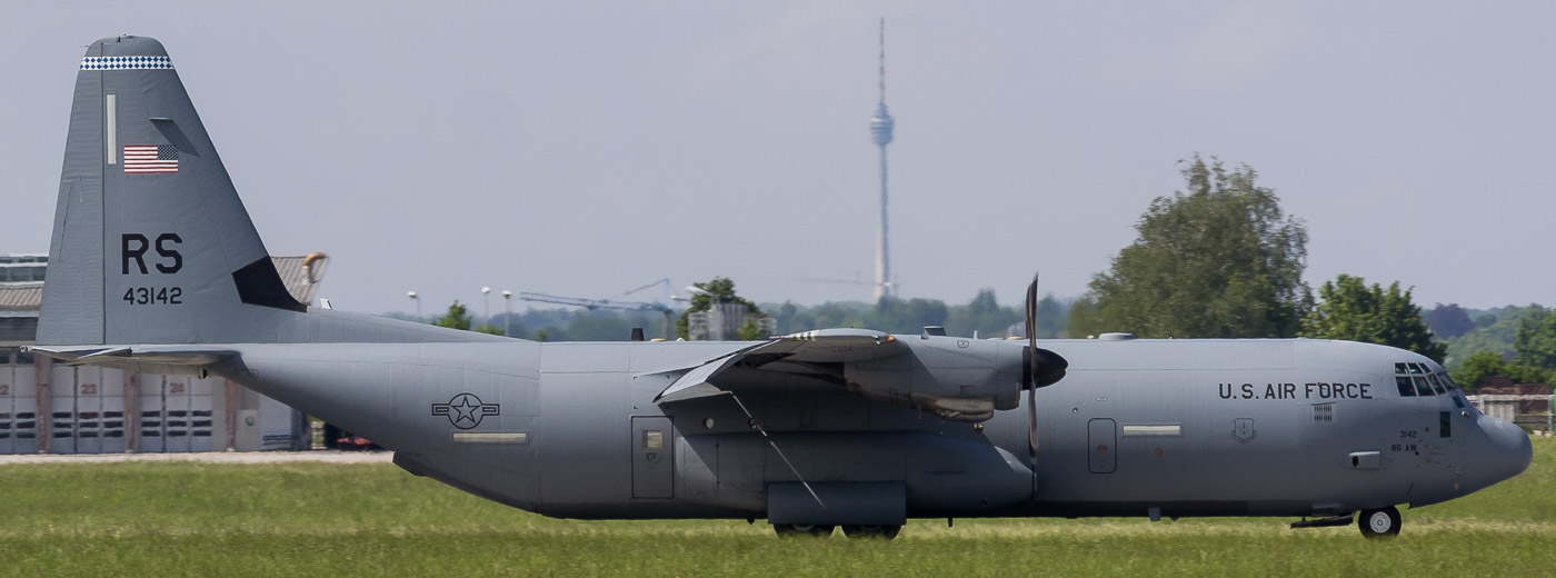04-3142 - USAF, -Army etc. Lockheed C-130 Hercules
