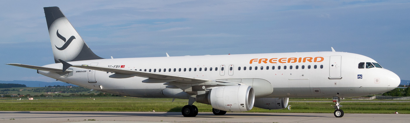 TC-FBV - Freebird Airlines Airbus A320