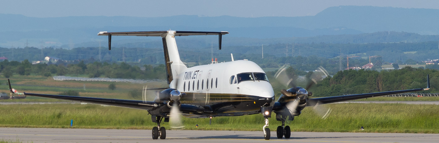 F-GLNK - Twin Jet Beechcraft Family