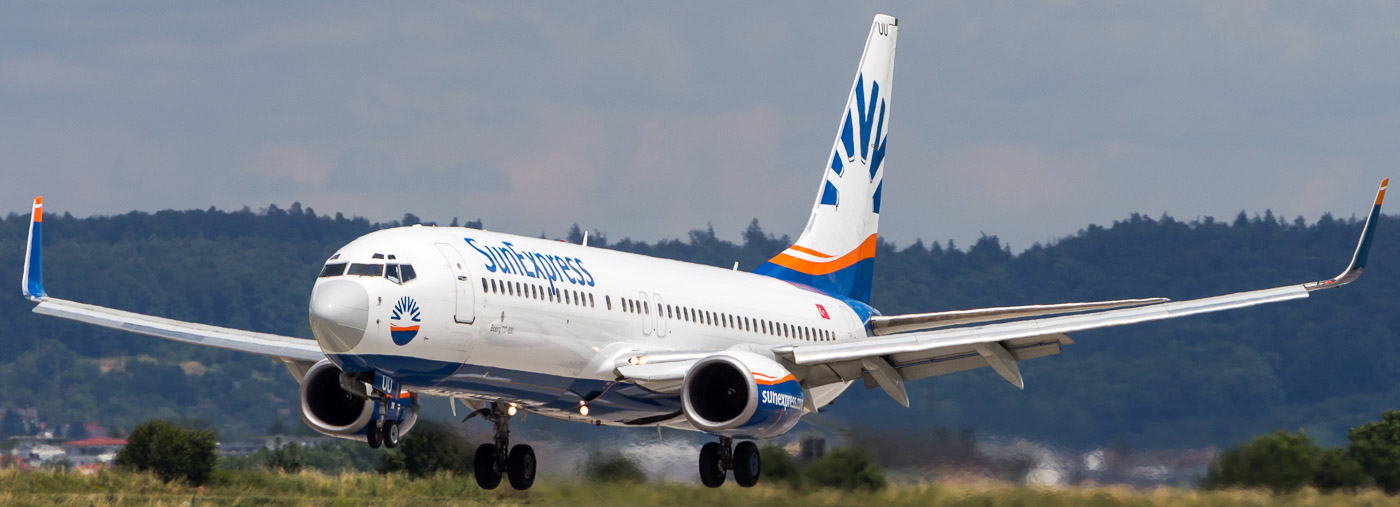 TC-SUU - SunExpress Boeing 737-800