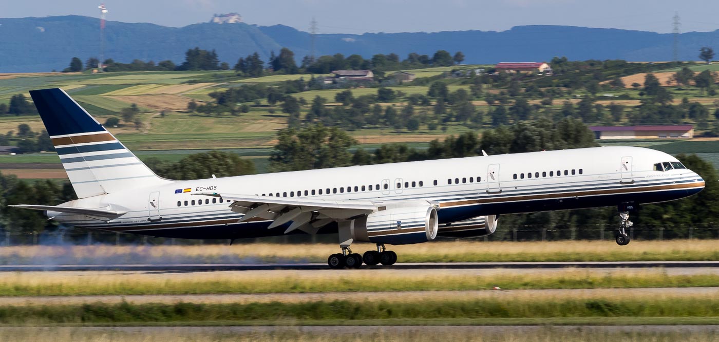 EC-HDS - Privilege Style Boeing 757-200