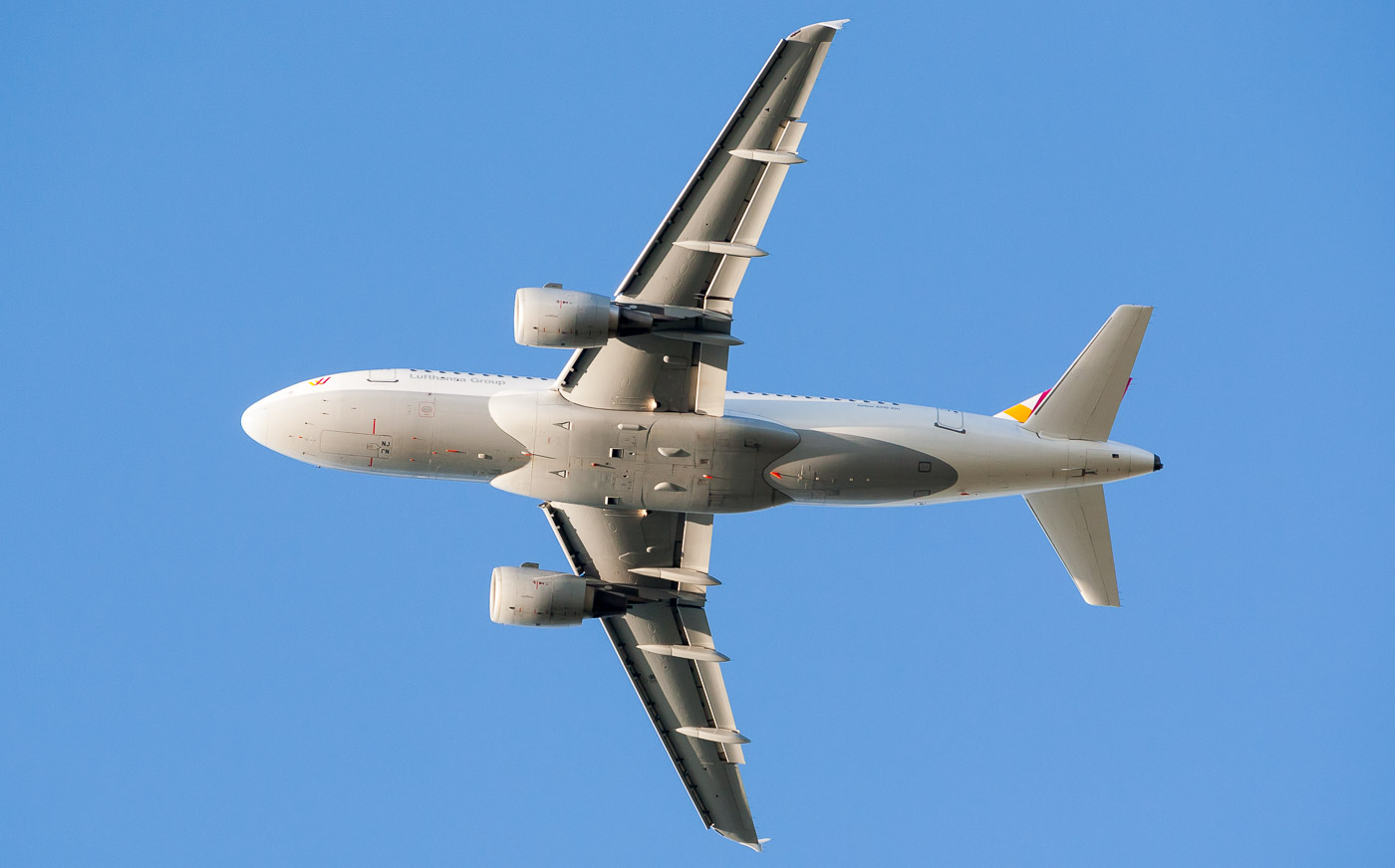 D-AKNJ - Germanwings Airbus A319