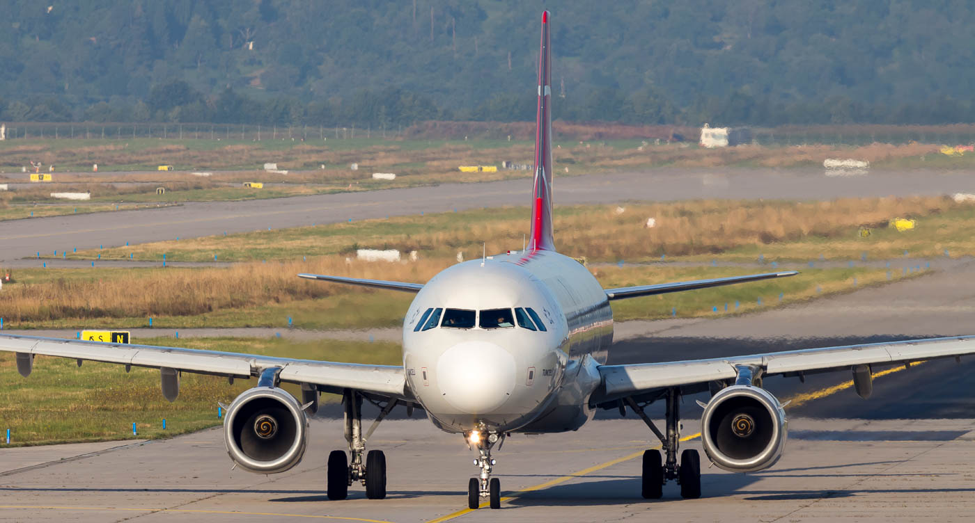 TC-JSI - Turkish Airlines Airbus A321