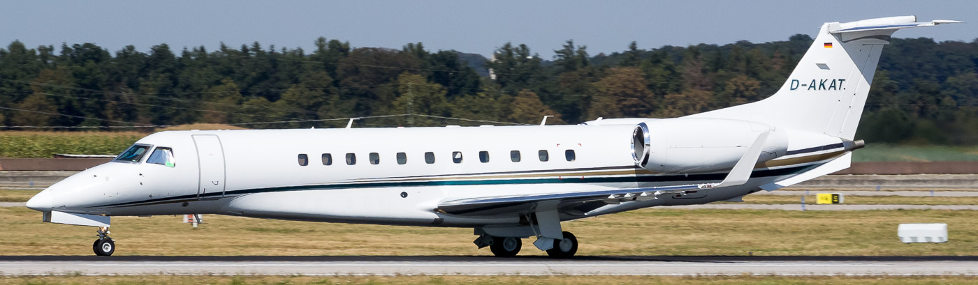 D-AKAT - Stuttgarter Flugdienst Embraer ERJ 135