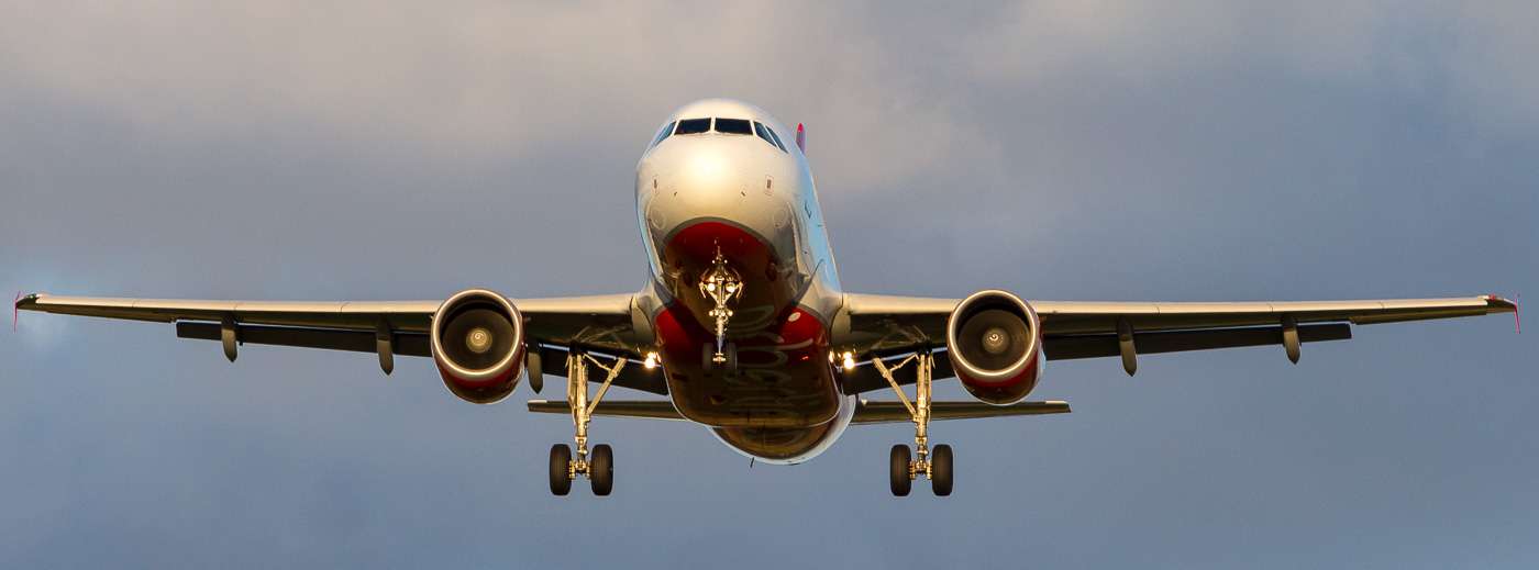 D-ASTX - Air Berlin Airbus A319