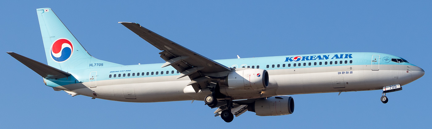 HL7705 - Korean Air Boeing 737-900
