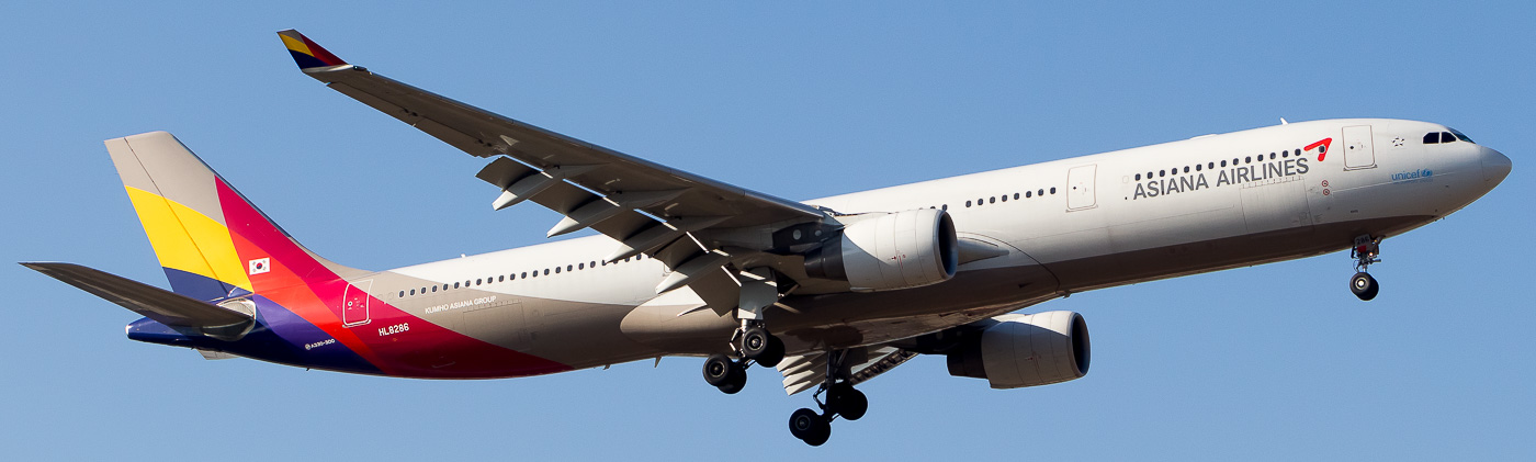 HL8286 - Asiana Airlines Airbus A330-300